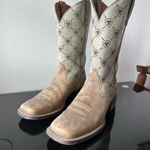 Ariat Woman’s Cowboy Boots